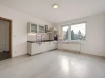 Pronájem bytu 1+kk, Jindřichův Hradec - Jindřichův Hradec III, sídliště Vajgar, 23 m2