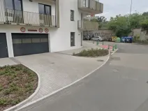 Pronájem garážového stání, Praha - Libeň, Nad Kolčavkou, 25 m2