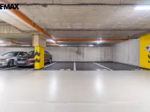 Pronájem garážového stání, Praha - Karlín, Za Karlínským přístavem, 13 m2