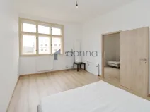 Pronájem bytu 2+kk, Praha, Na pecích, 48 m2