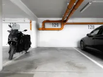 Pronájem garážového stání, Praha - Hlubočepy, Chlupáčova, 12 m2