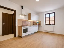 Pronájem bytu 1+kk, Jindřichův Hradec - Jindřichův Hradec I, nám. Míru, 23 m2