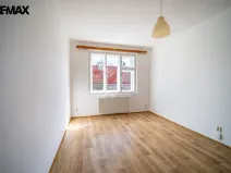 Pronájem bytu 1+kk, Praha - Žižkov, Biskupcova, 26 m2