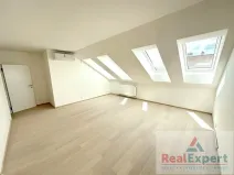 Pronájem bytu 2+kk, Praha - Vršovice, Oblouková, 51 m2
