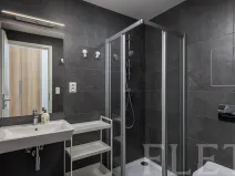 Pronájem bytu 1+kk, Praha - Hostavice, Českobrodská, 36 m2