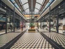 Pronájem obchodního prostoru, Pardubice, náměstí Republiky, 15 m2