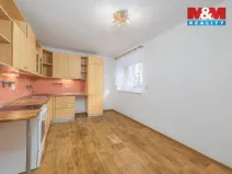 Prodej bytu 2+1, Chvaletice, 50 m2