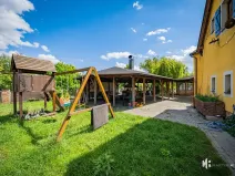 Prodej apartmánu, Květnice, Na Ladech, 460 m2