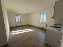 Pronájem bytu 1+kk, Sokolov, Křížová, 37 m2