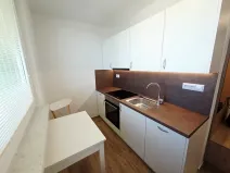 Pronájem bytu 1+1, Uherské Hradiště, Na Rybníku, 34 m2