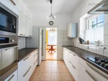 Pronájem vily, Praha - Suchdol, Havraní, 350 m2