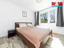 Prodej bytu 3+1, Pohořelice, nám. Svobody, 72 m2