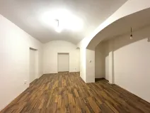 Pronájem kanceláře, Praha - Strašnice, Saratovská, 110 m2