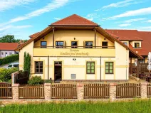 Prodej ubytování, Hlohovec, Na kopci, 1450 m2