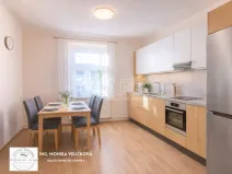 Prodej bytu 2+1, Krnov, Chářovská, 55 m2