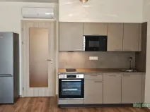 Pronájem bytu 1+kk, Praha - Vysočany, Poděbradská, 35 m2