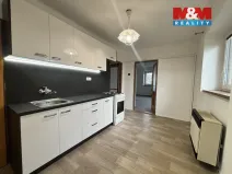 Pronájem bytu 2+1, Dobřany, Stromořadí, 64 m2