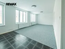 Pronájem bytu 2+kk, Jindřichův Hradec, Tovární, 61 m2