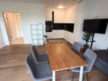 Pronájem bytu 2+kk, Praha - Libeň, Menclova, 58 m2