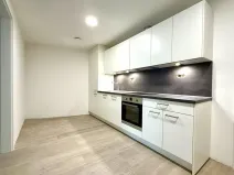 Pronájem bytu 2+1, Praha - Libeň, Zenklova, 68 m2