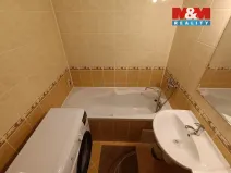 Prodej bytu 3+1, Orlová - Lutyně, Karla Dvořáčka, 71 m2