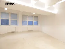 Pronájem kanceláře, Praha - Hloubětín, Nademlejnská, 40 m2