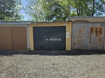 Pronájem garáže, Ústí nad Labem - Ústí nad Labem-centrum, Koněvova, 18 m2