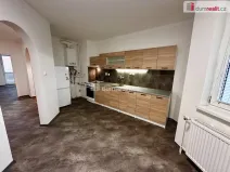 Pronájem bytu 3+kk, Vizovice, Masarykovo nám., 79 m2