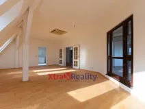 Prodej komerční nemovitosti, Modlany - Drahkov, 2300 m2