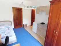 Pronájem atypického bytu, Plzeň - Valcha, Dobřanská, 29 m2