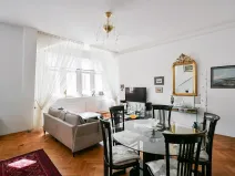 Prodej atypického bytu, Praha, Valentinská, 108 m2