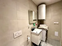 Pronájem bytu 1+kk, Praha - Bubeneč, dr. Zikmunda Wintra, 31 m2