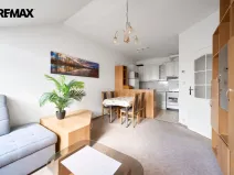 Prodej bytu 2+kk, Hradec Králové - Kukleny, Pardubická, 51 m2