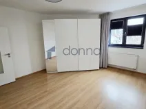 Pronájem bytu 2+kk, Praha, U plynárny, 75 m2