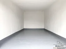 Pronájem garáže, Hodonín, 18 m2