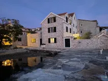 Prodej vícegeneračního domu, Prvić Šepurine, 1200 m2