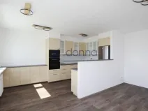 Pronájem bytu 3+kk, Praha, Třeboradická, 68 m2