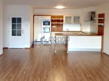 Pronájem bytu 2+kk, Praha, Na Harfě, 82 m2