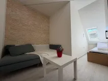 Pronájem bytu 2+1, Praha - Žižkov, Na Jarově, 55 m2