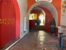Pronájem obchodního prostoru, Opava - Město, Dolní náměstí, 180 m2