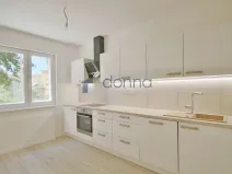 Pronájem bytu 2+1, Praha, Dubečská, 73 m2