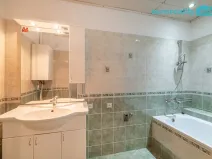 Prodej bytu 2+kk, Cheb, Vančurova, 48 m2