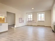 Pronájem bytu 2+kk, Jindřichův Hradec - Jindřichův Hradec I, nám. Míru, 72 m2