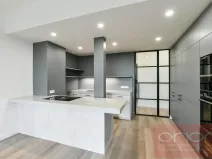 Pronájem bytu 4+kk, Praha - Vinohrady, náměstí Jiřího z Poděbrad, 107 m2