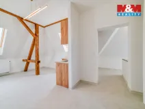 Pronájem bytu 1+kk, Cheb, Zlatá, 36 m2