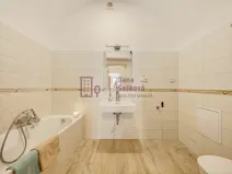 Pronájem bytu 1+1, Jindřichův Hradec - Jindřichův Hradec I, nám. Míru, 40 m2