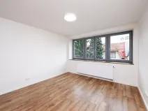 Pronájem bytu 1+kk, Praha - Kobylisy, Klecanská, 25 m2