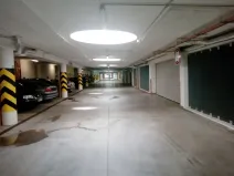 Pronájem garážového stání, Hradec Králové, třída Edvarda Beneše, 6 m2