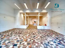 Pronájem obchodního prostoru, Hradec Králové, S. K. Neumanna, 250 m2