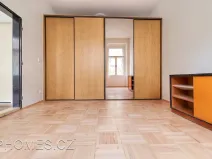 Pronájem bytu 1+kk, Praha - Nové Město, Na Moráni, 35 m2